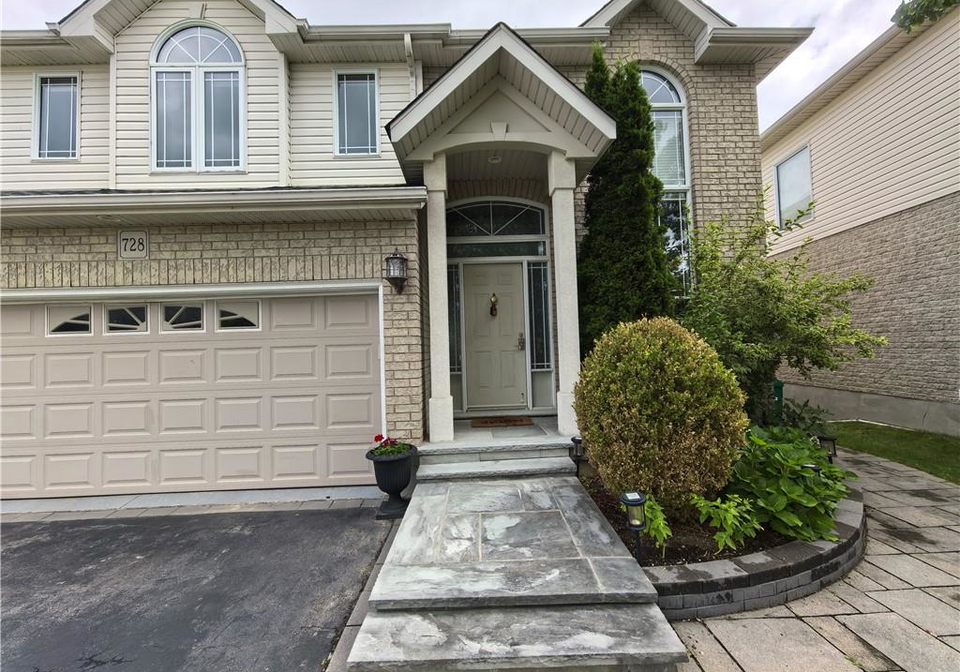 728-munich-circle-waterloo-ontario-40856499