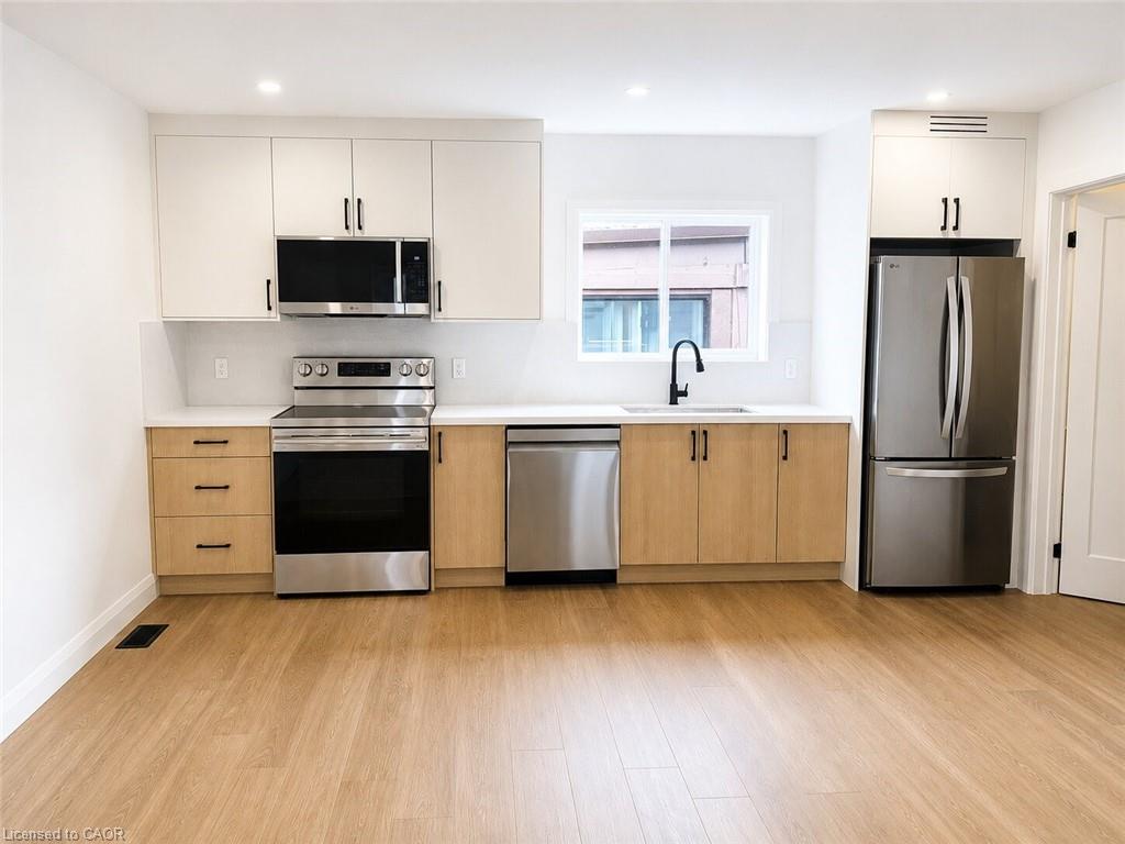 17-white-avenue-north-york-ontario-40856531