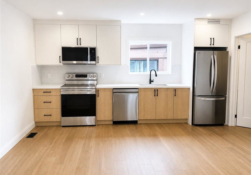 17-white-avenue-north-york-ontario-40856531