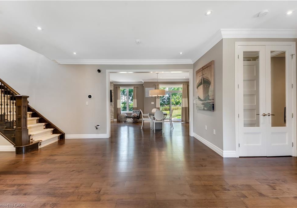 258-edgewater-crescent-kitchener-ontario-40856536