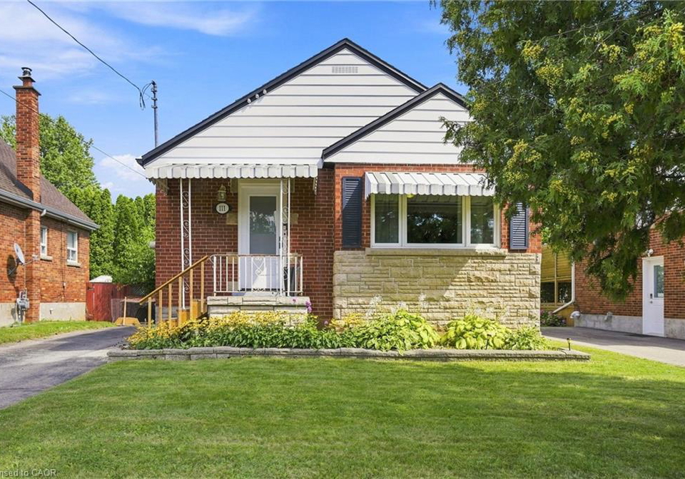 111-sharon-avenue-hamilton-ontario-40856553