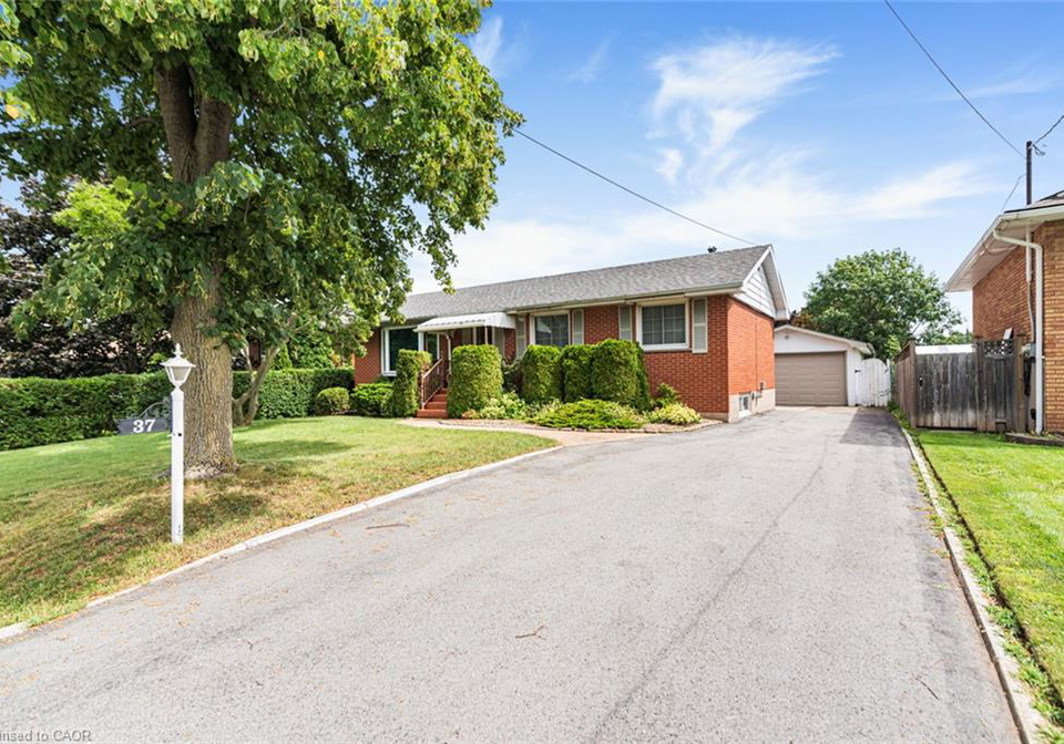 37-lorne-avenue-grimsby-ontario-40856562