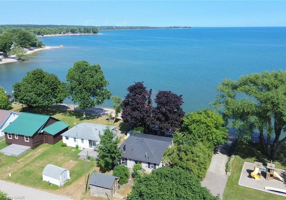 32-hamdun-lane-selkirk-ontario-40856575