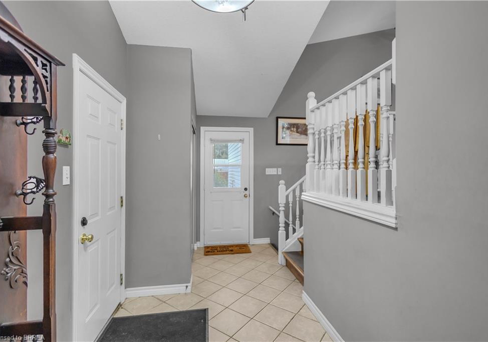 5-passmore-court-brantford-ontario-40856586