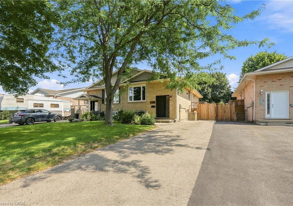 4533-carriage-road-lincoln-ontario-40856596