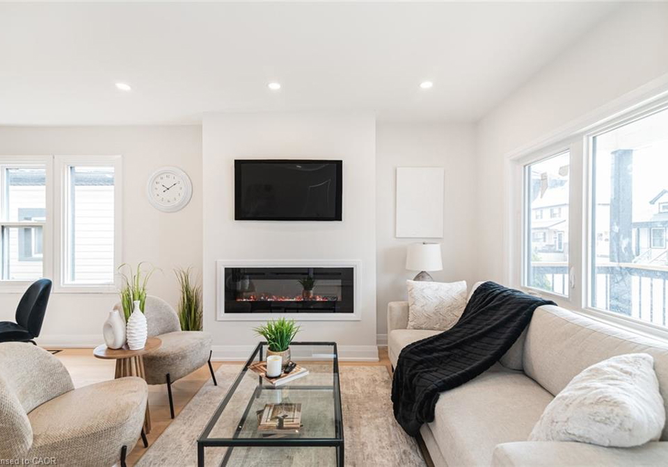 297-britannia-avenue-hamilton-ontario-40856630