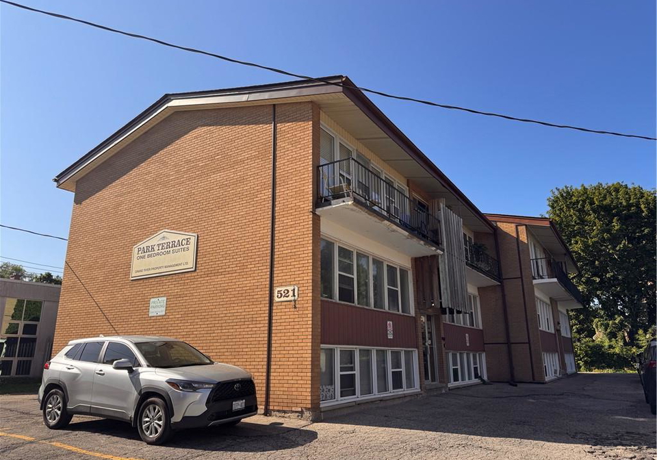 521-park-street-kitchener-ontario-40856645