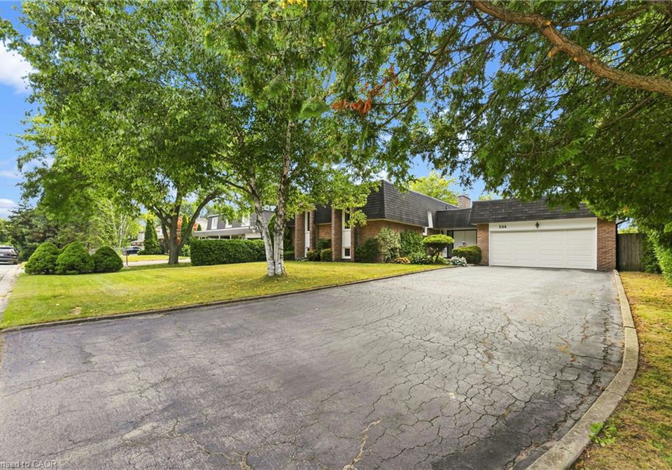 244-willowridge-court-oakville-ontario-40856651