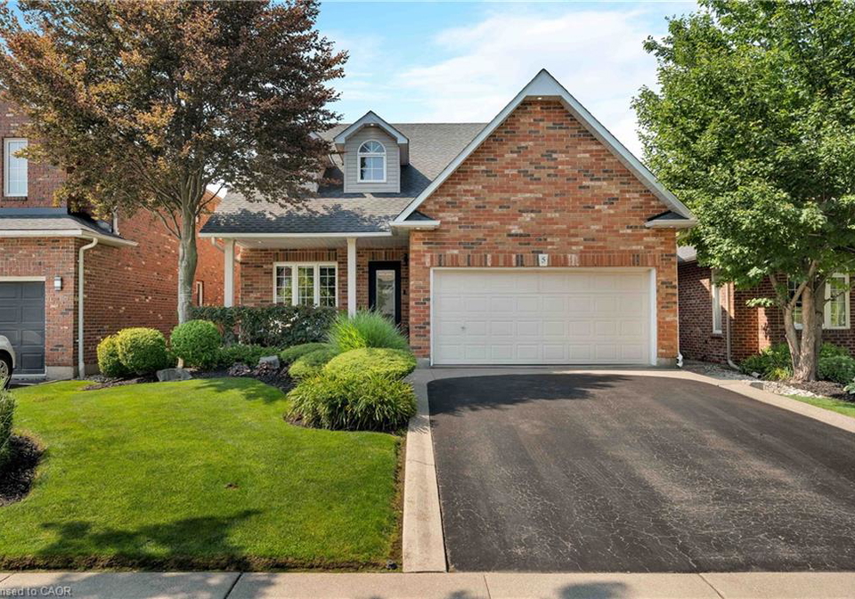 5-volterra-court-waterdown-ontario-40856660
