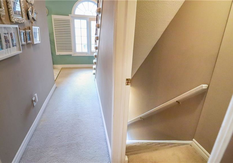 2110-cleaver-avenue-burlington-ontario-40856669