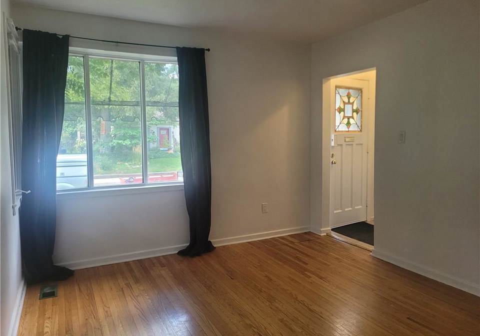 241-haddon-avenue-s-hamilton-ontario-40856674