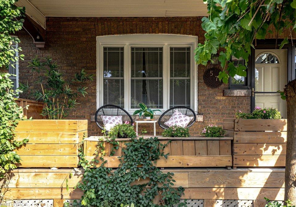 57-balsam-avenue-s-hamilton-ontario-40856675