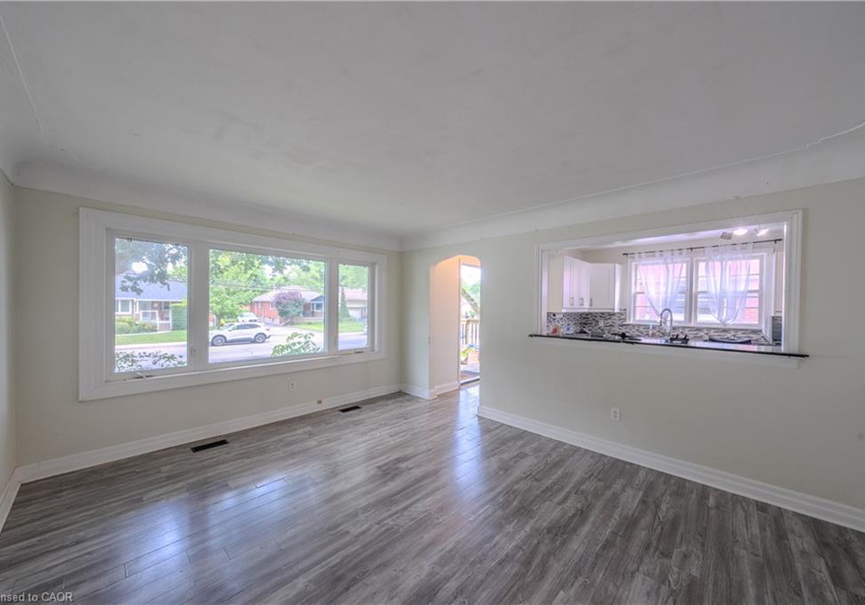 244-upper-paradise-road-hamilton-ontario-40856685