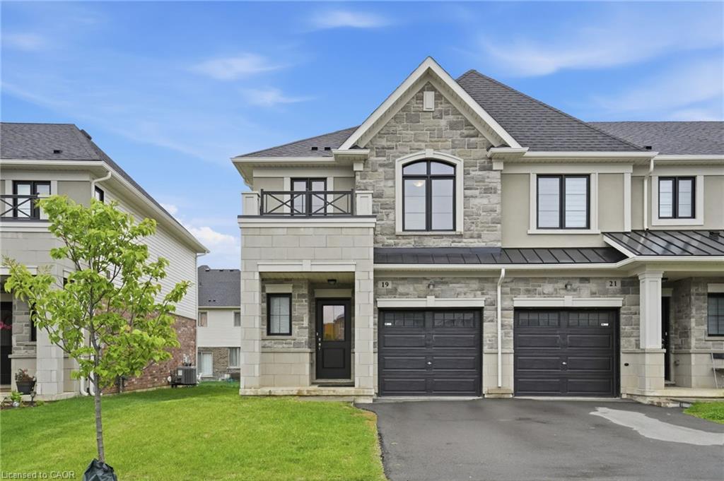 19-mia-drive-hamilton-ontario-40856686