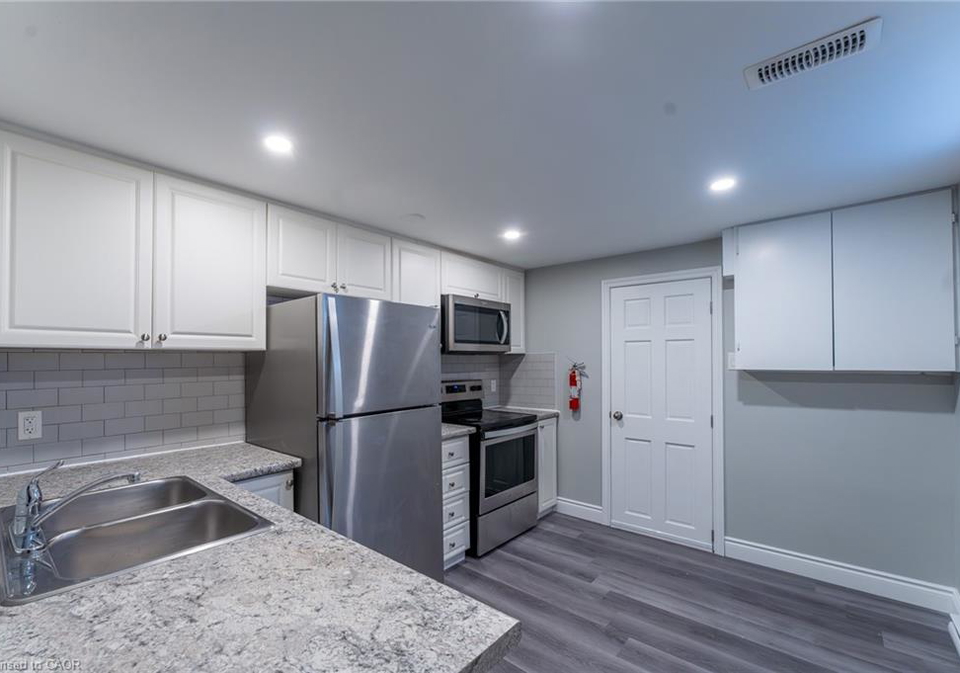 244-upper-paradise-road-hamilton-ontario-40856691