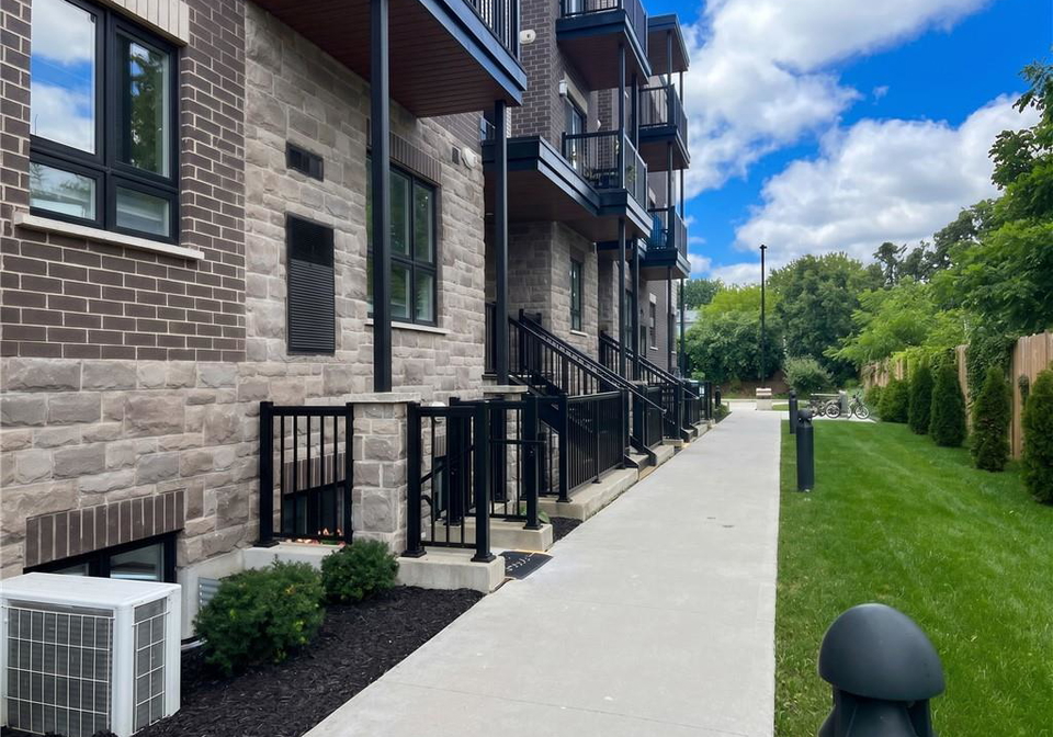 408-guelph-avenue-cambridge-ontario-40856700