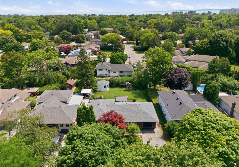 5410-clive-crescent-burlington-ontario-40856704