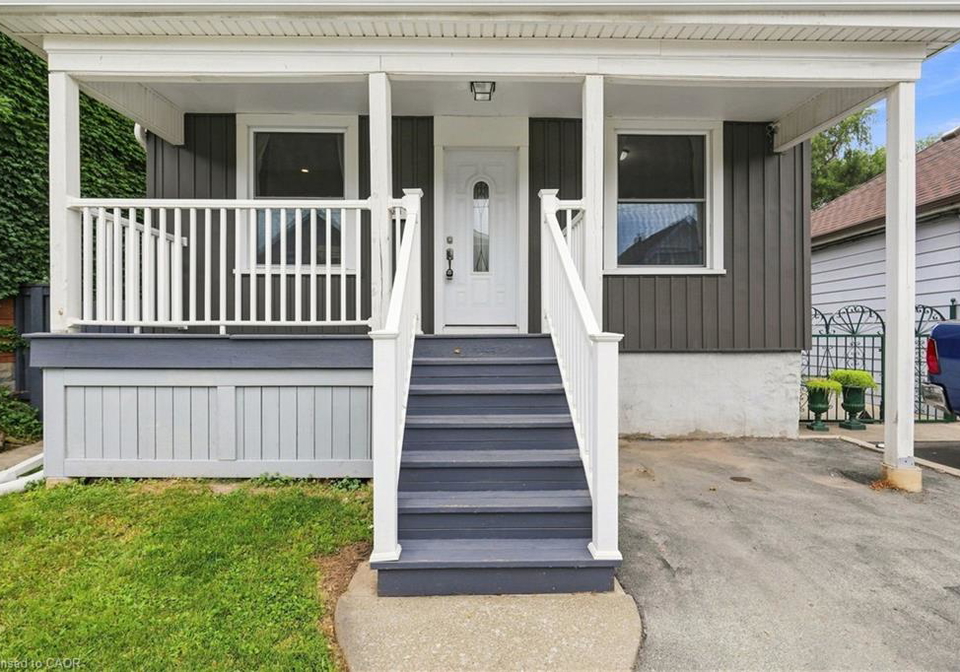 241-rosslyn-avenue-n-hamilton-ontario-40856724