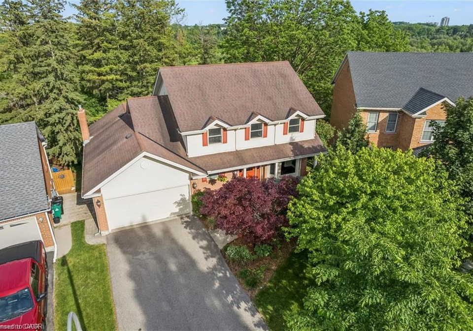 21-tinatawa-court-kitchener-ontario-40856731