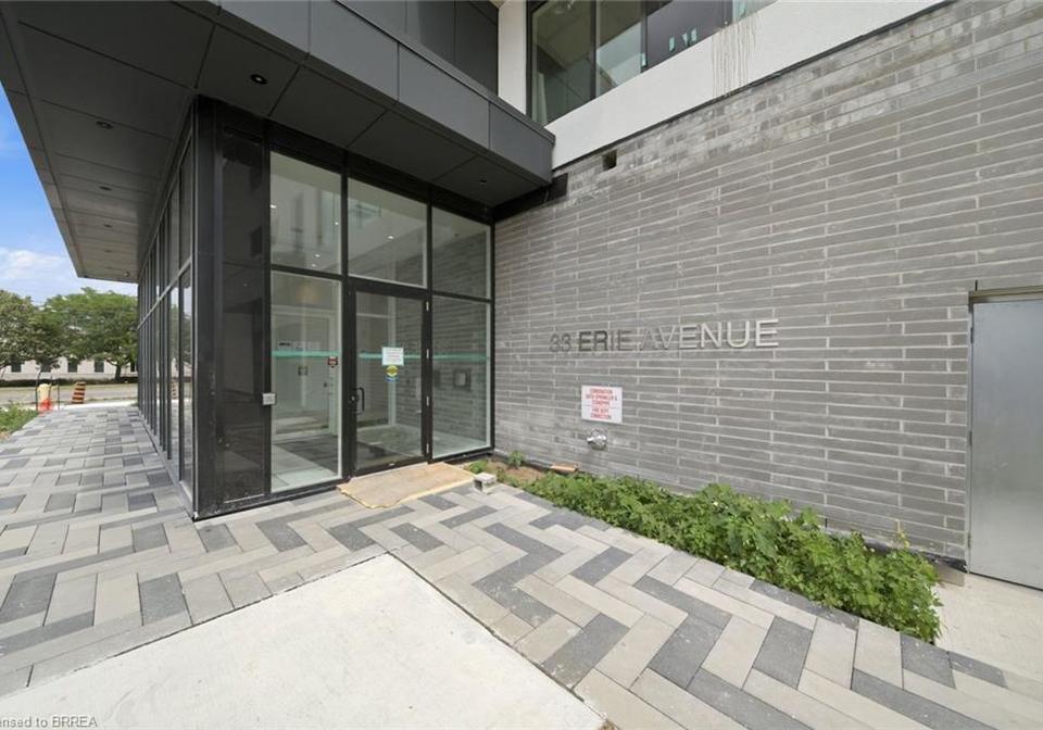 33-erie-avenue-brantford-ontario-40856749