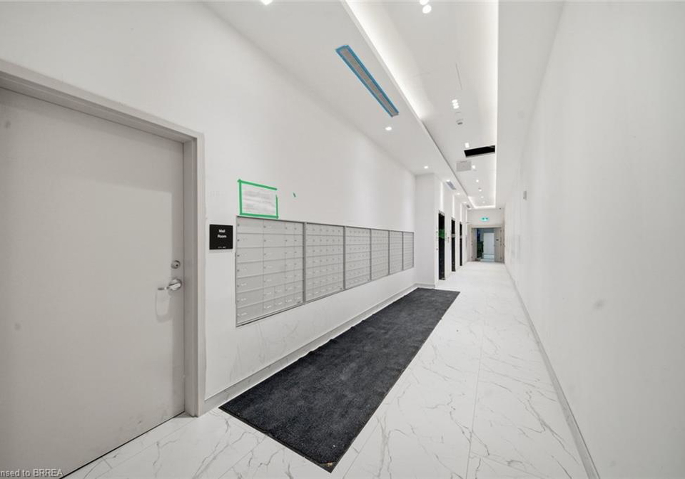 33-erie-avenue-brantford-ontario-40856749