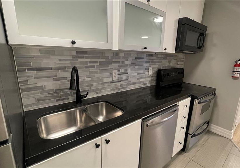 69-east-main-street-welland-ontario-40856789