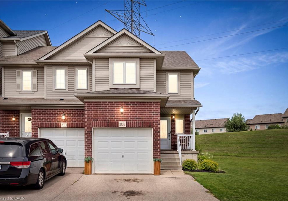 308-parkvale-drive-kitchener-ontario-40856795