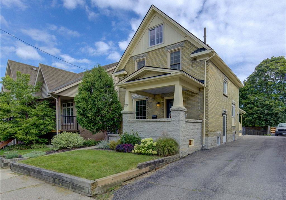 250-herbert-street-waterloo-ontario-40856844