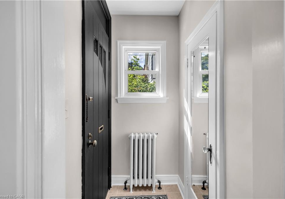 31-scotia-avenue-hamilton-ontario-40856845