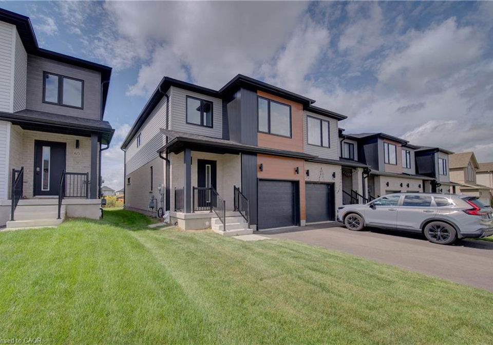 61-newstead-road-paris-ontario-40856863
