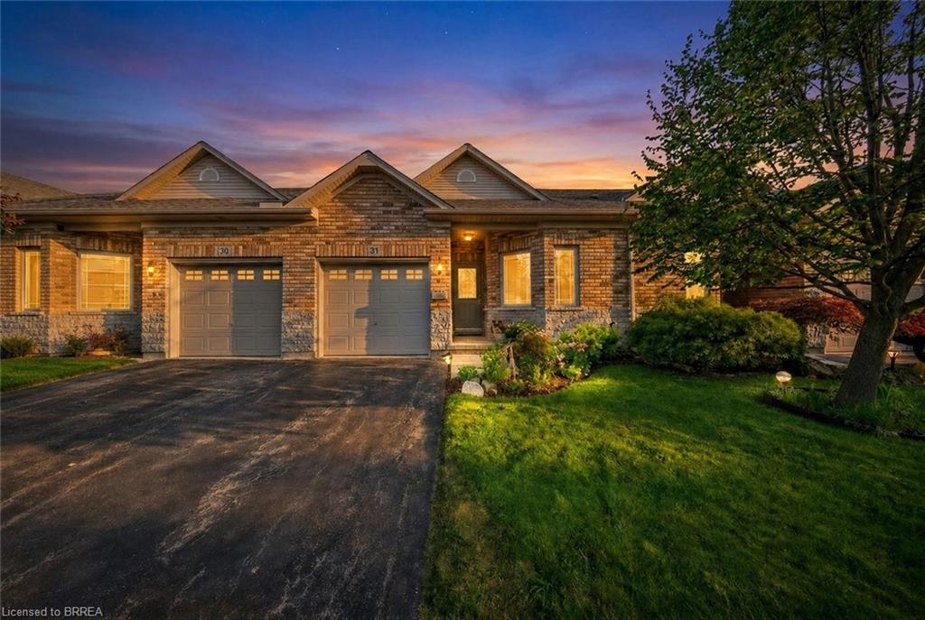 10-cobblestone-drive-paris-ontario-40856867