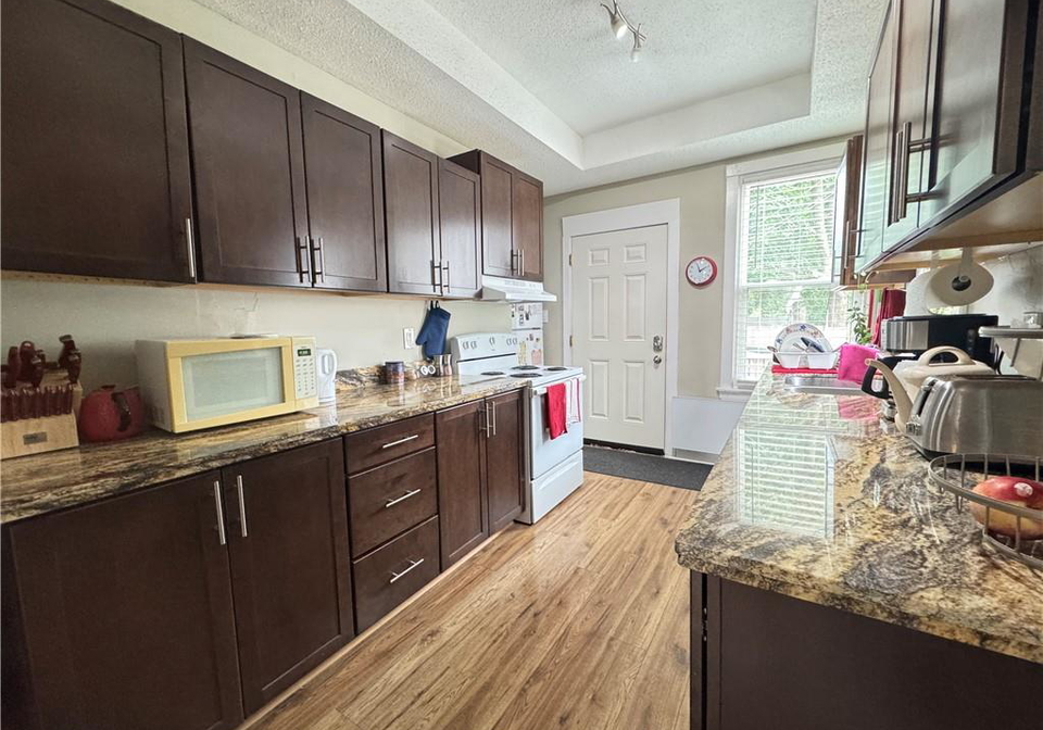 88-queen-street-s-hamilton-ontario-40856871
