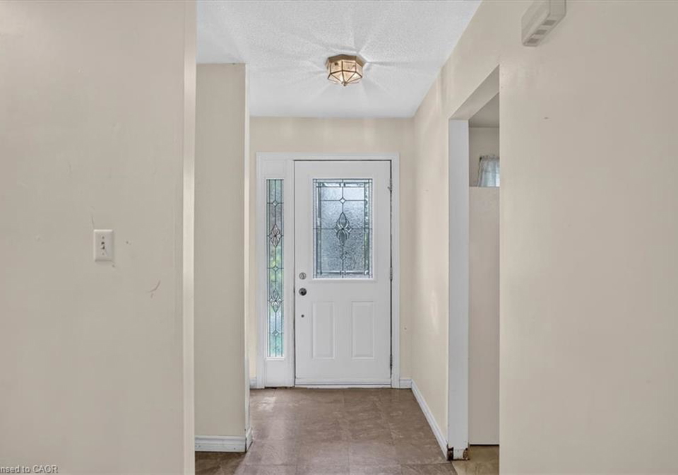 2050-uppermiddle-road-burlington-ontario-40856880