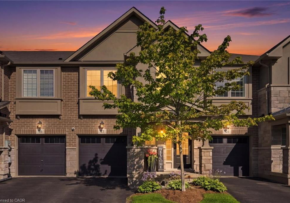 215-dundas-street-e-waterdown-ontario-40856881