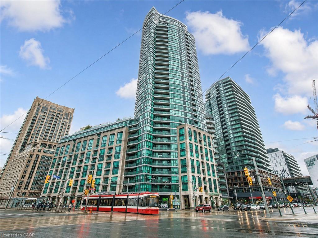 600-fleet-street-toronto-ontario-40856888
