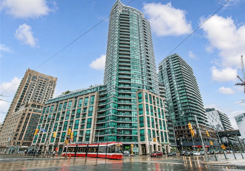 600-fleet-street-toronto-ontario-40856888