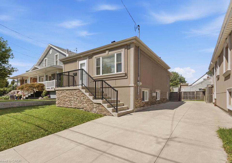 105-munn-street-hamilton-ontario-40856908