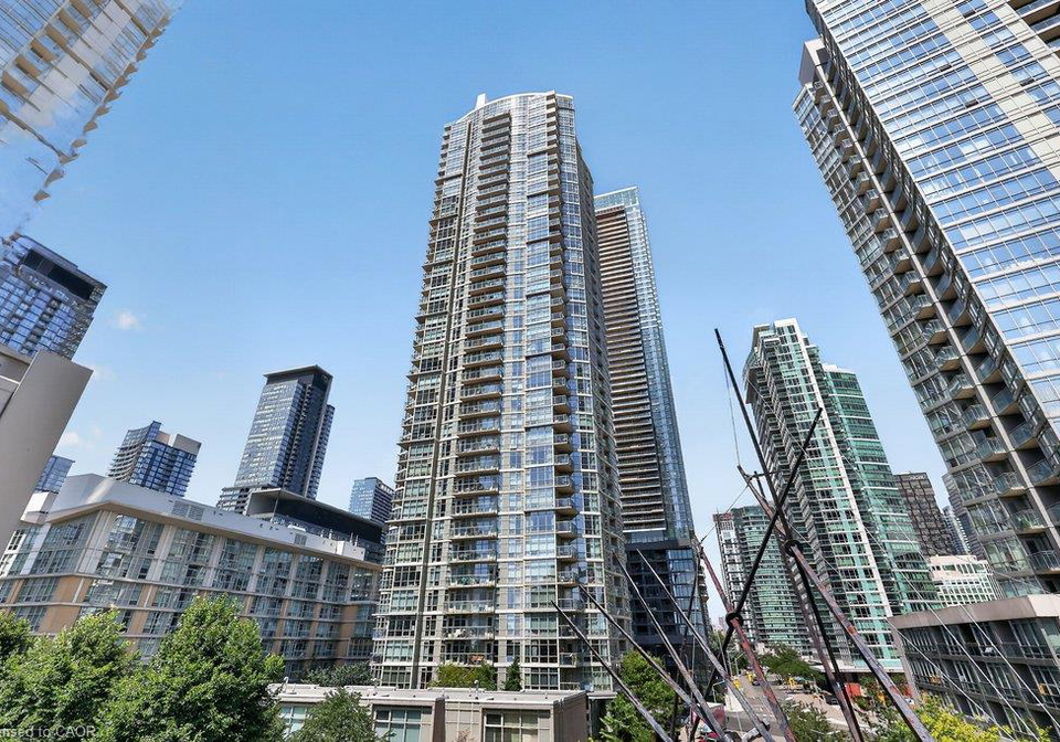 10-navy-wharf-court-toronto-ontario-40856945