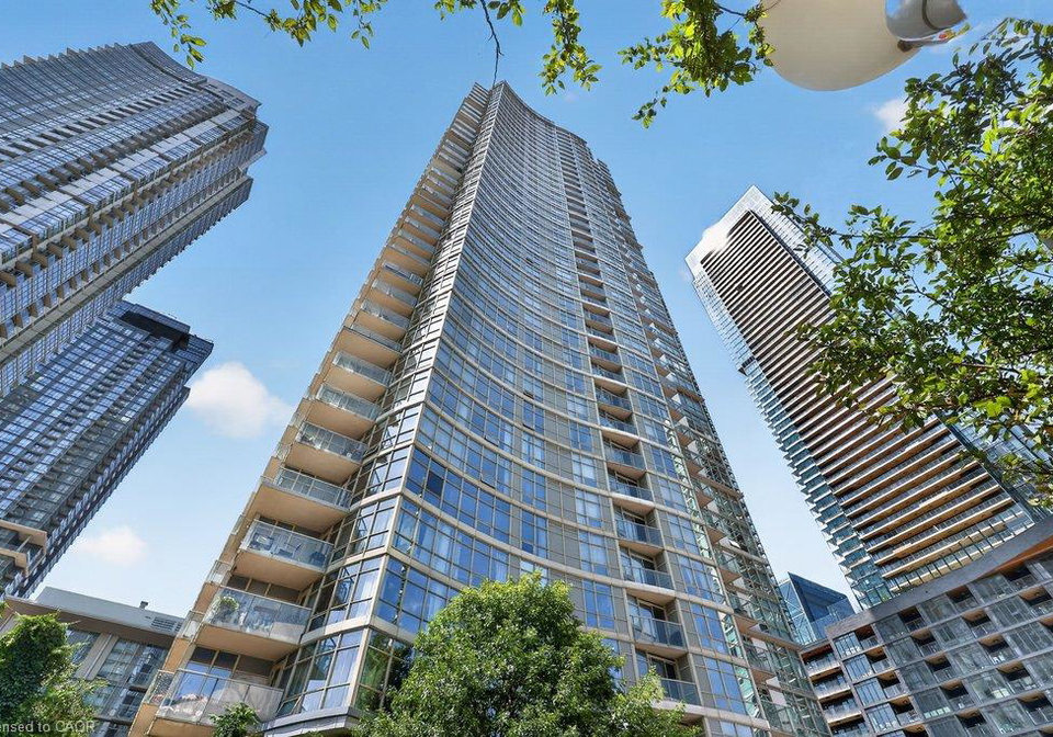 10-navy-wharf-court-toronto-ontario-40856945