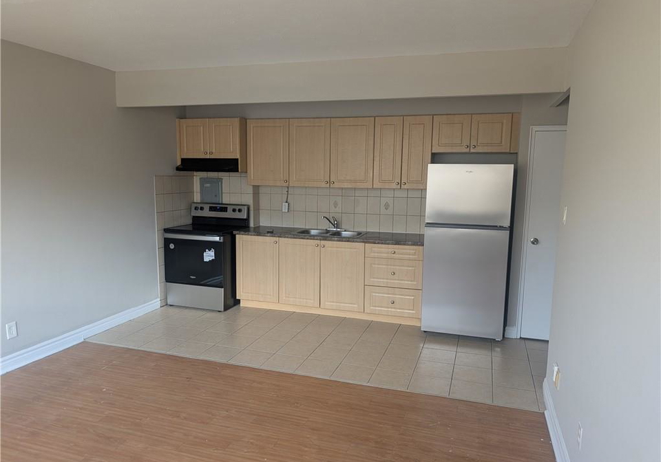 c-468-ottawa-street-n-hamilton-ontario-40856957