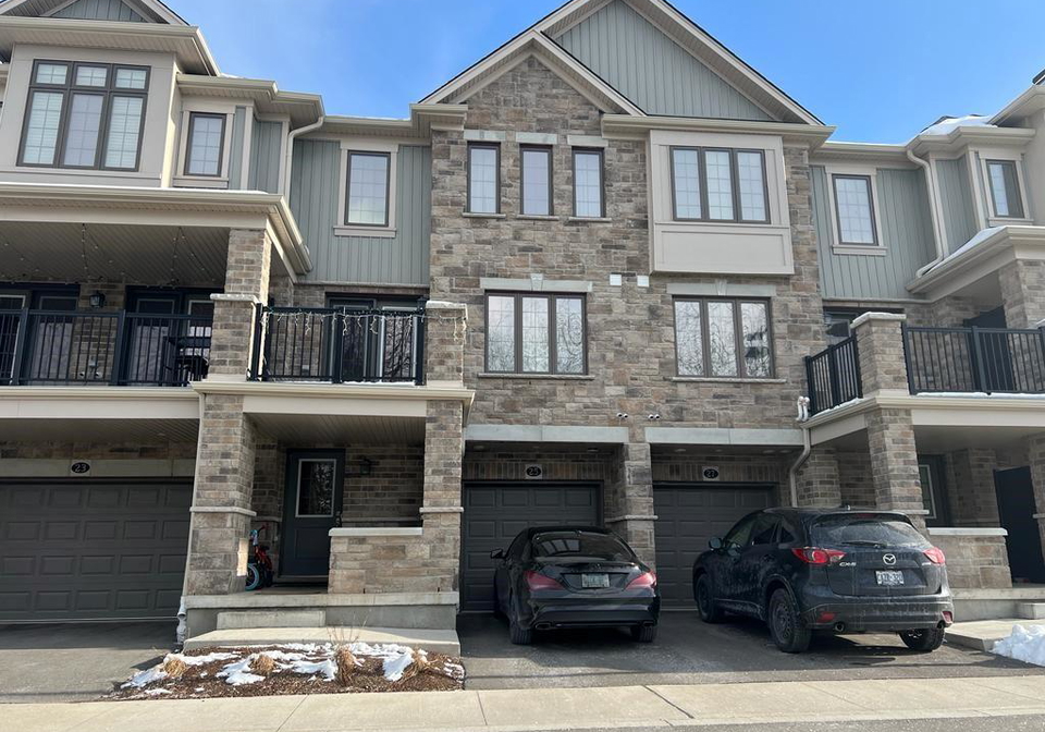 25-bank-swallow-crescent-kitchener-ontario-40856973