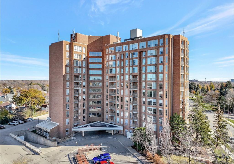 1414-king-street-e-kitchener-ontario-40856977