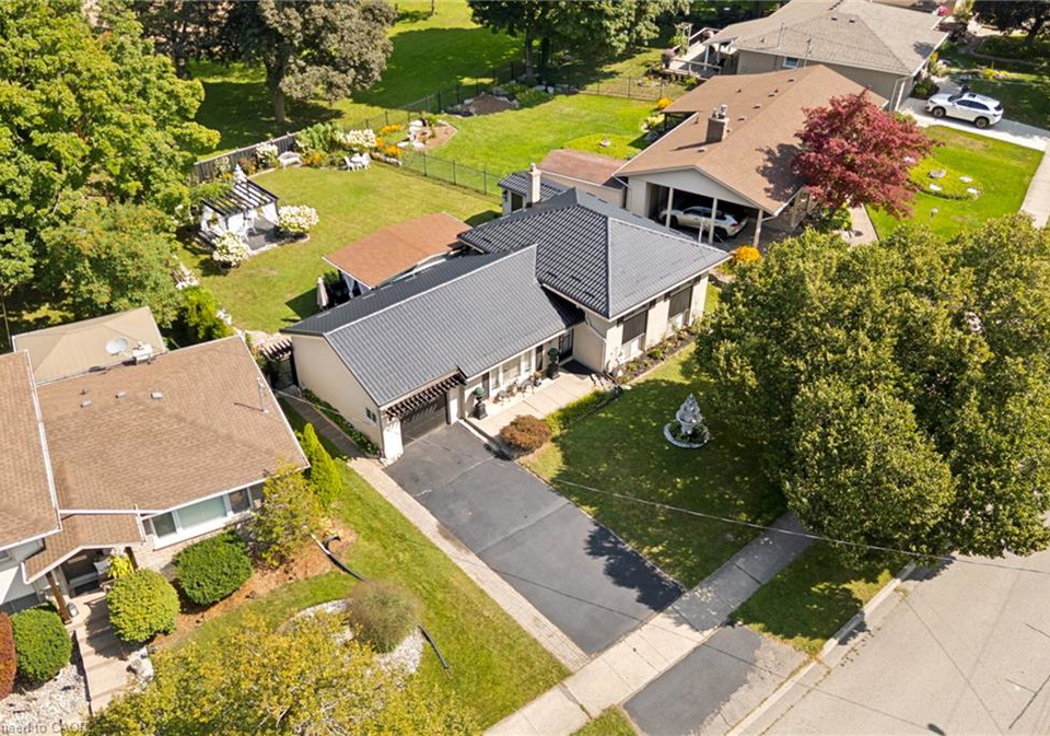 285-stonybrook-drive-kitchener-ontario-40856997
