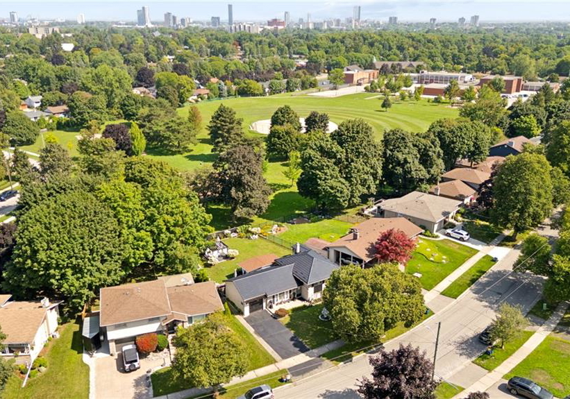 285-stonybrook-drive-kitchener-ontario-40856997