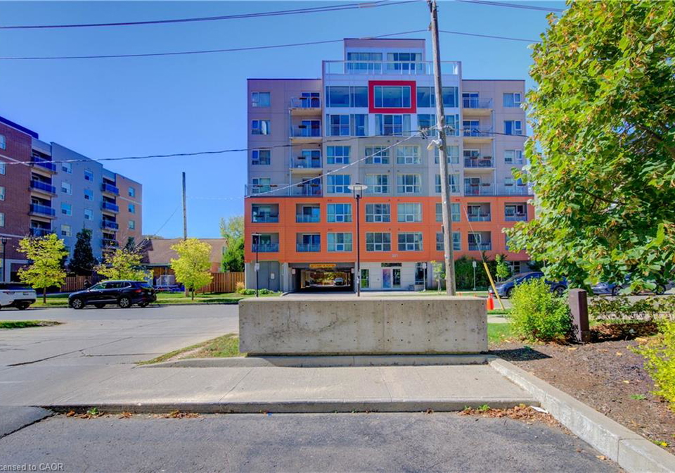321-spruce-street-waterloo-ontario-40856998