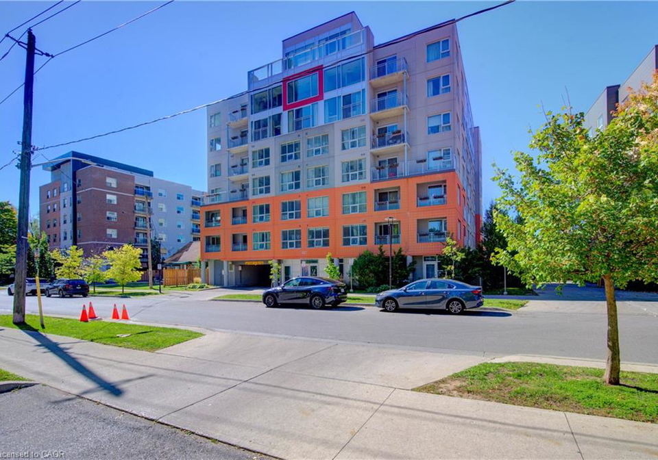 321-spruce-street-waterloo-ontario-40856998