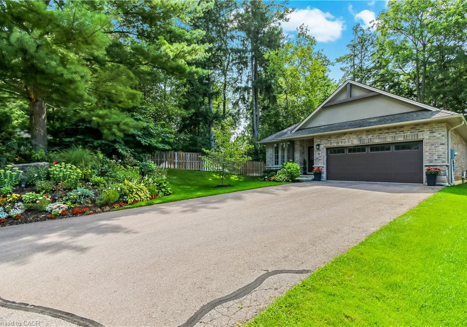 22-sihler-woods-woods-simcoe-ontario-40857002