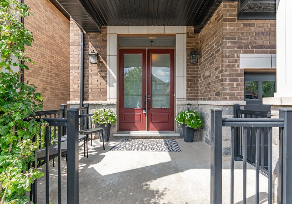 461-parent-place-milton-ontario-40857005