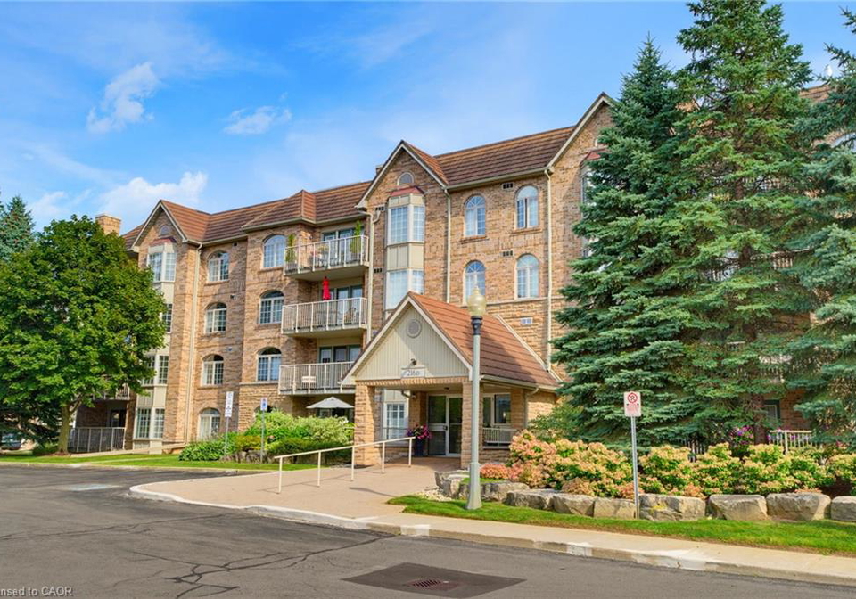216d-plains-road-w-burlington-ontario-40857010