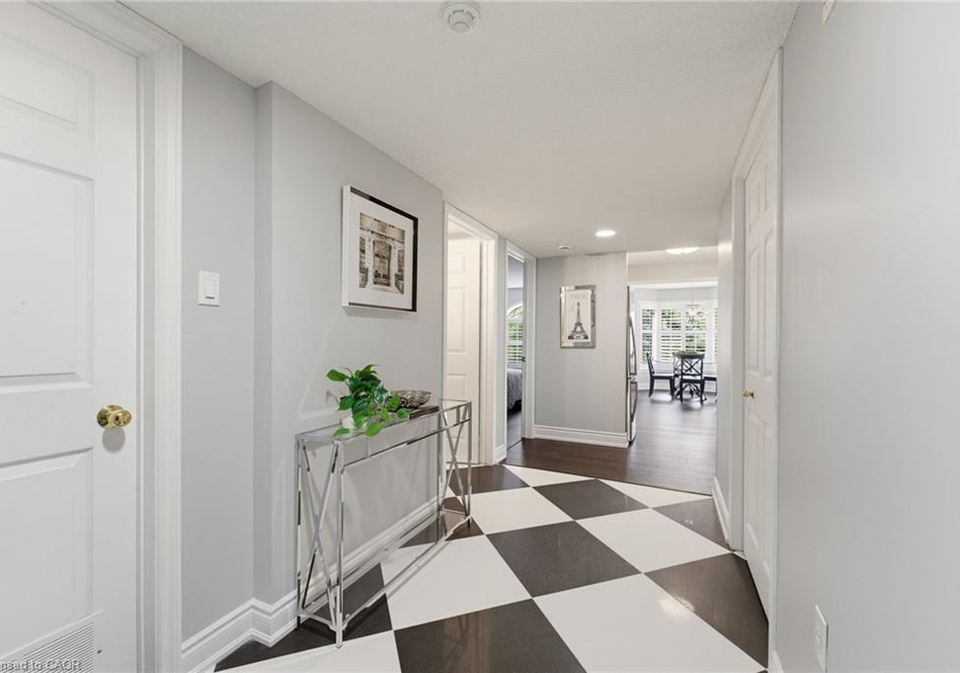 216d-plains-road-w-burlington-ontario-40857010
